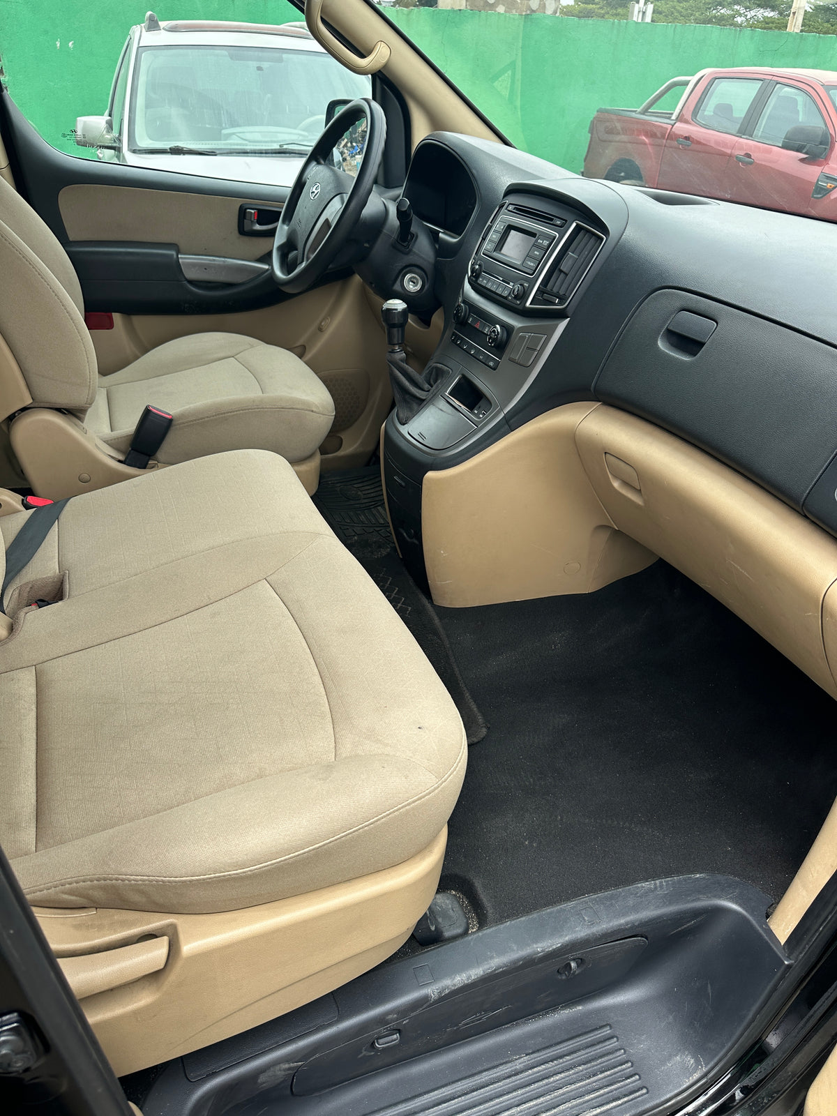 14.500.000F HYUNDAI H1 DE 2021