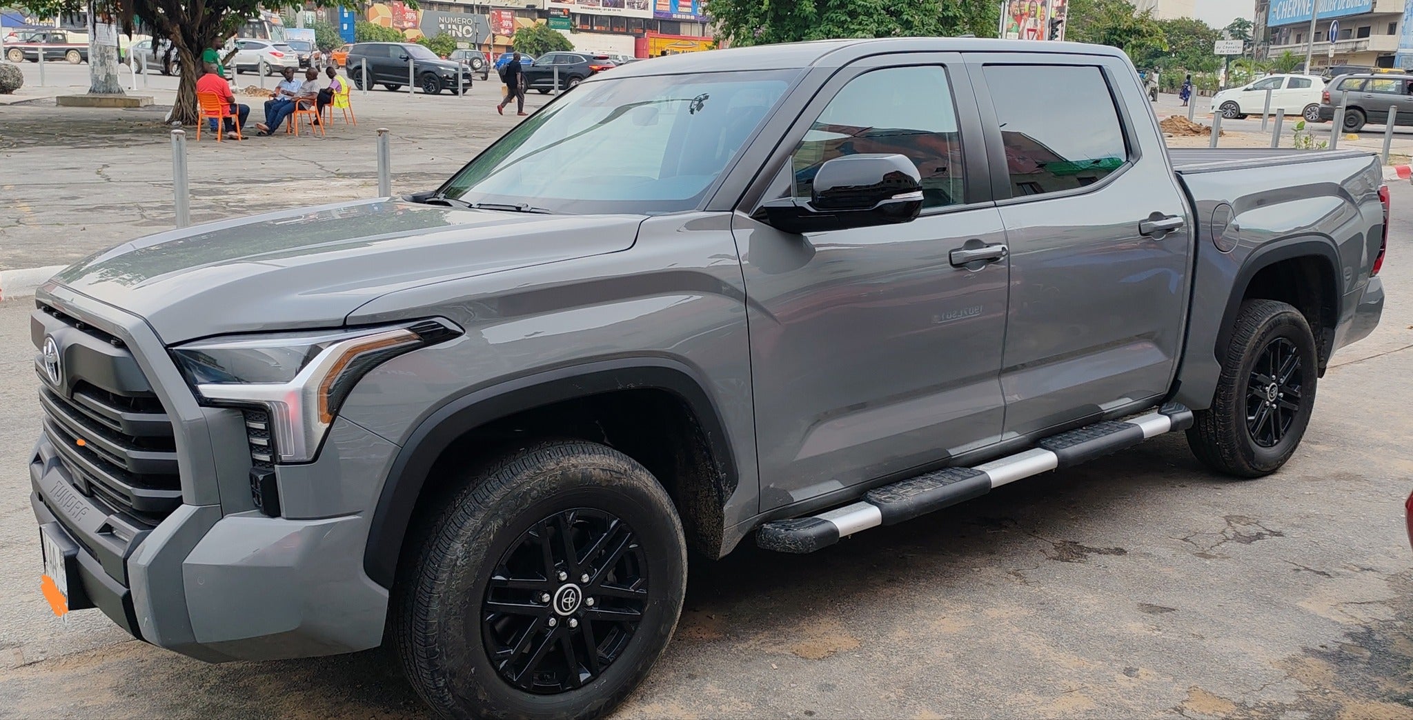 #TOYOTA TUNDRA 4X4 DE 2024 FULL