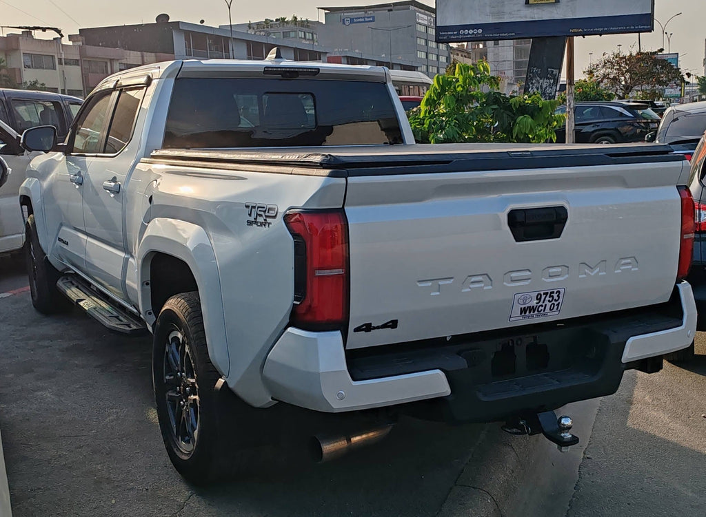 TOYOTA TACOMA TRD 4X4 DE 2024 FULL