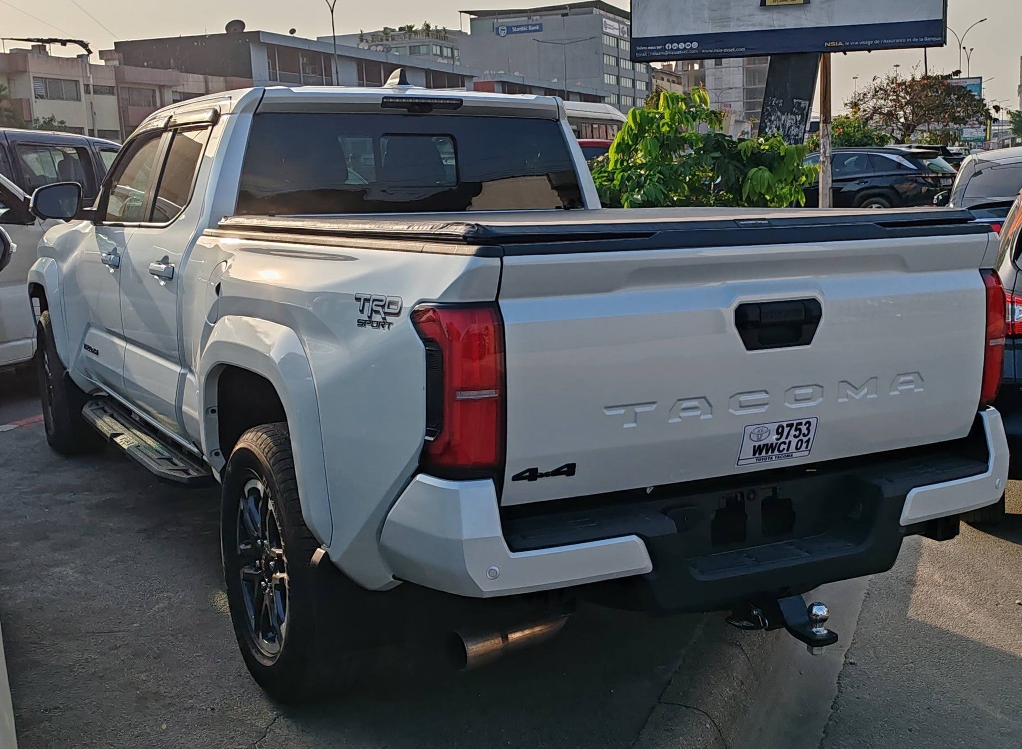 TOYOTA TACOMA TRD 4X4 DE 2024 FULL