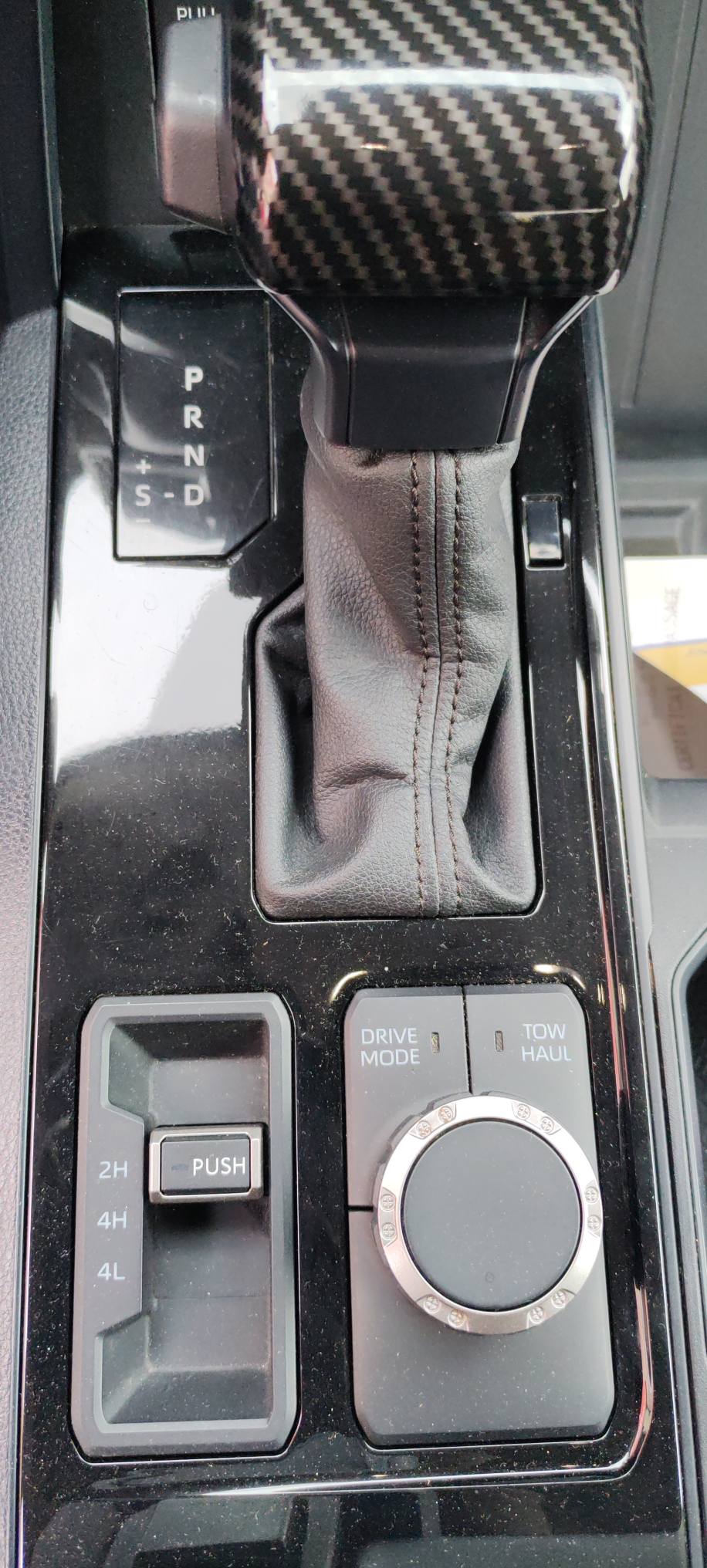 #TOYOTA TUNDRA 4X4 DE 2024 FULL