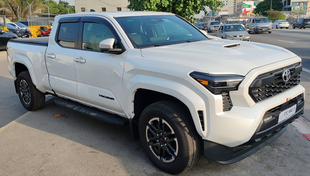 TOYOTA TACOMA TRD 4X4 DE 2024 FULL