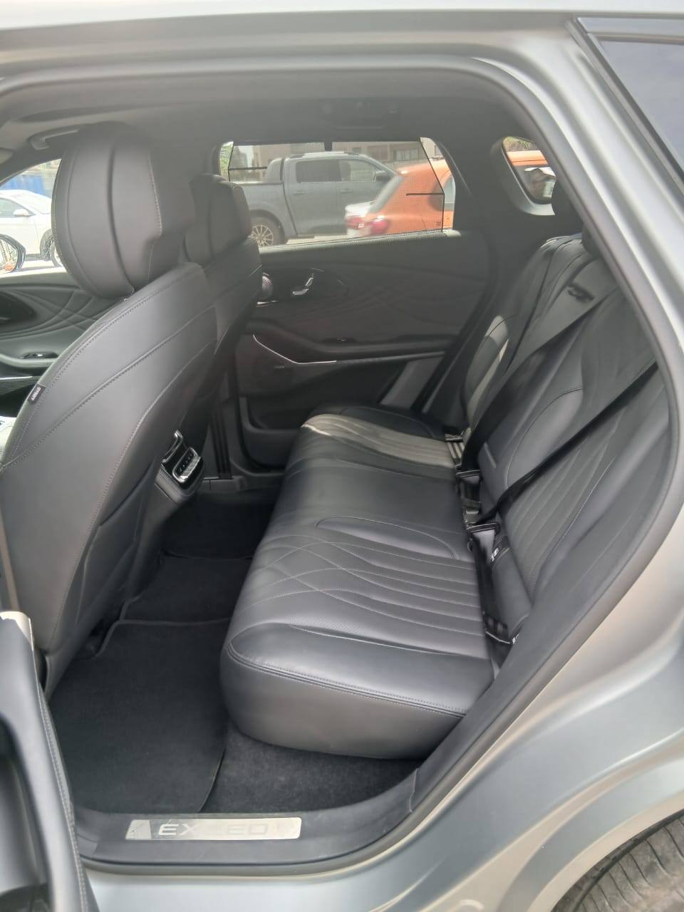 25.000.000F EXEED RX DE 2024 FULL OPTIONS