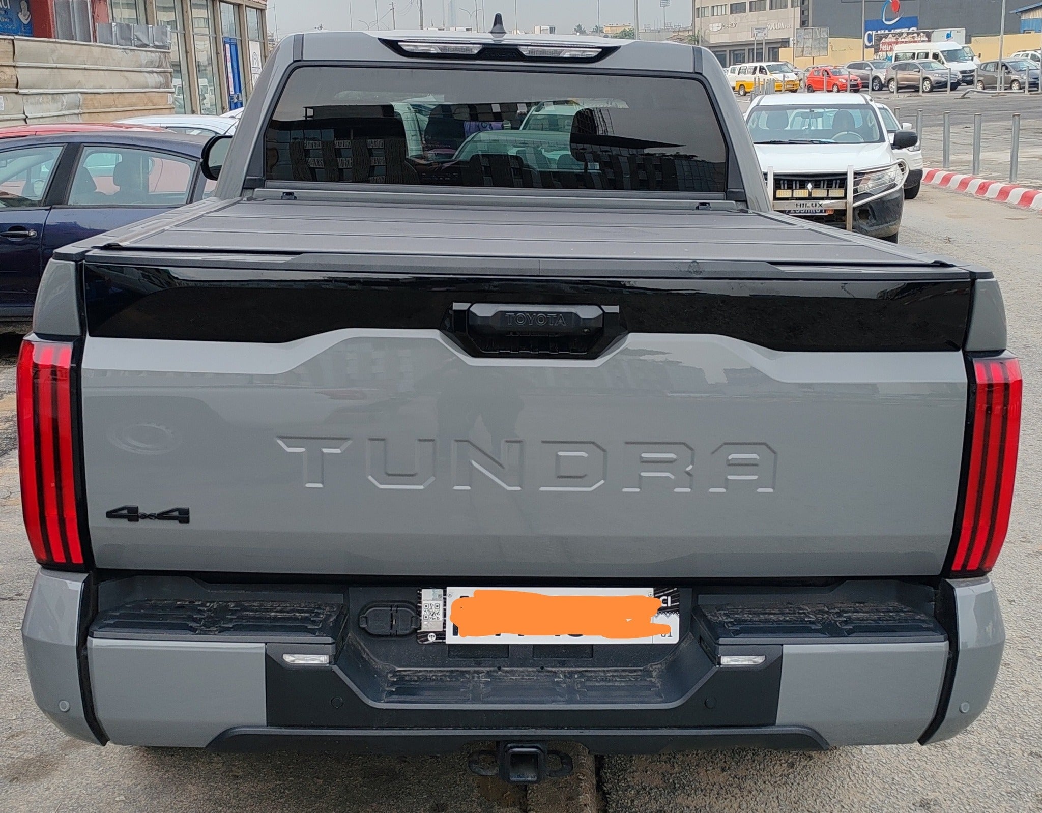 #TOYOTA TUNDRA 4X4 DE 2024 FULL