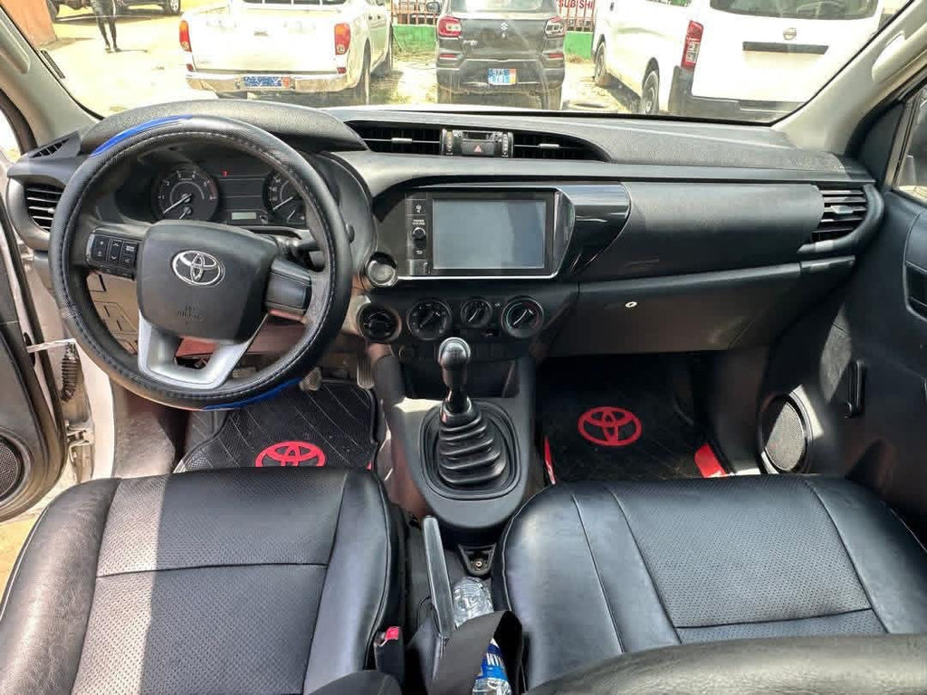 17.500.000F TOYOTA HILUX 4X4 DE 2021