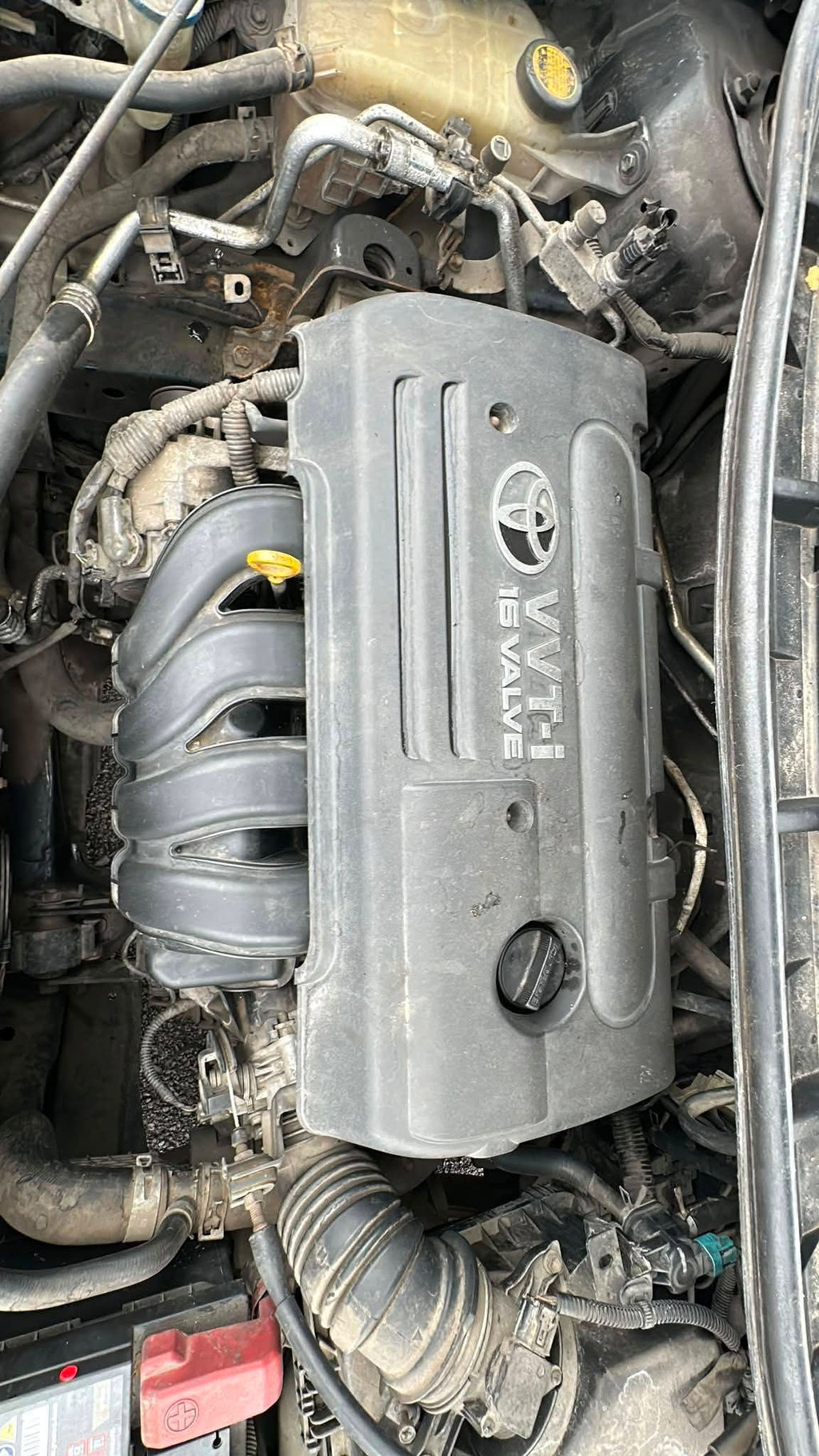 4.700.000F TOYOTA AURIS VVTI BOÎTE MANUELLE