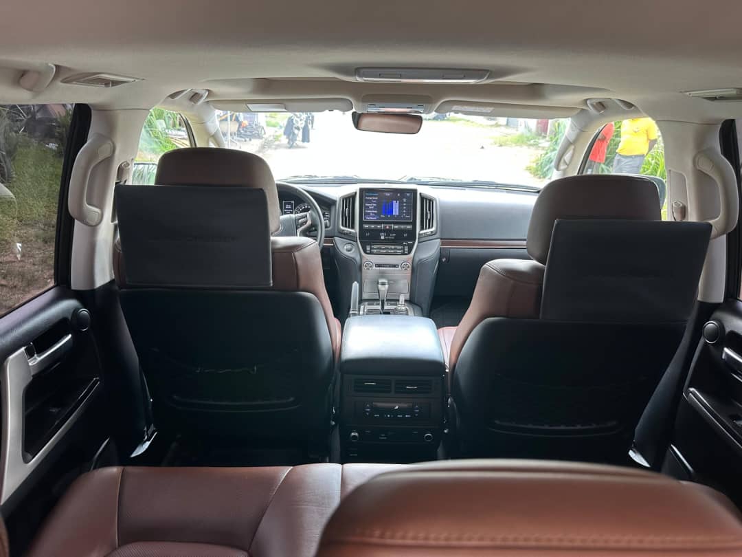 LAND CRUISER TOYOTA VX.R DE 2020