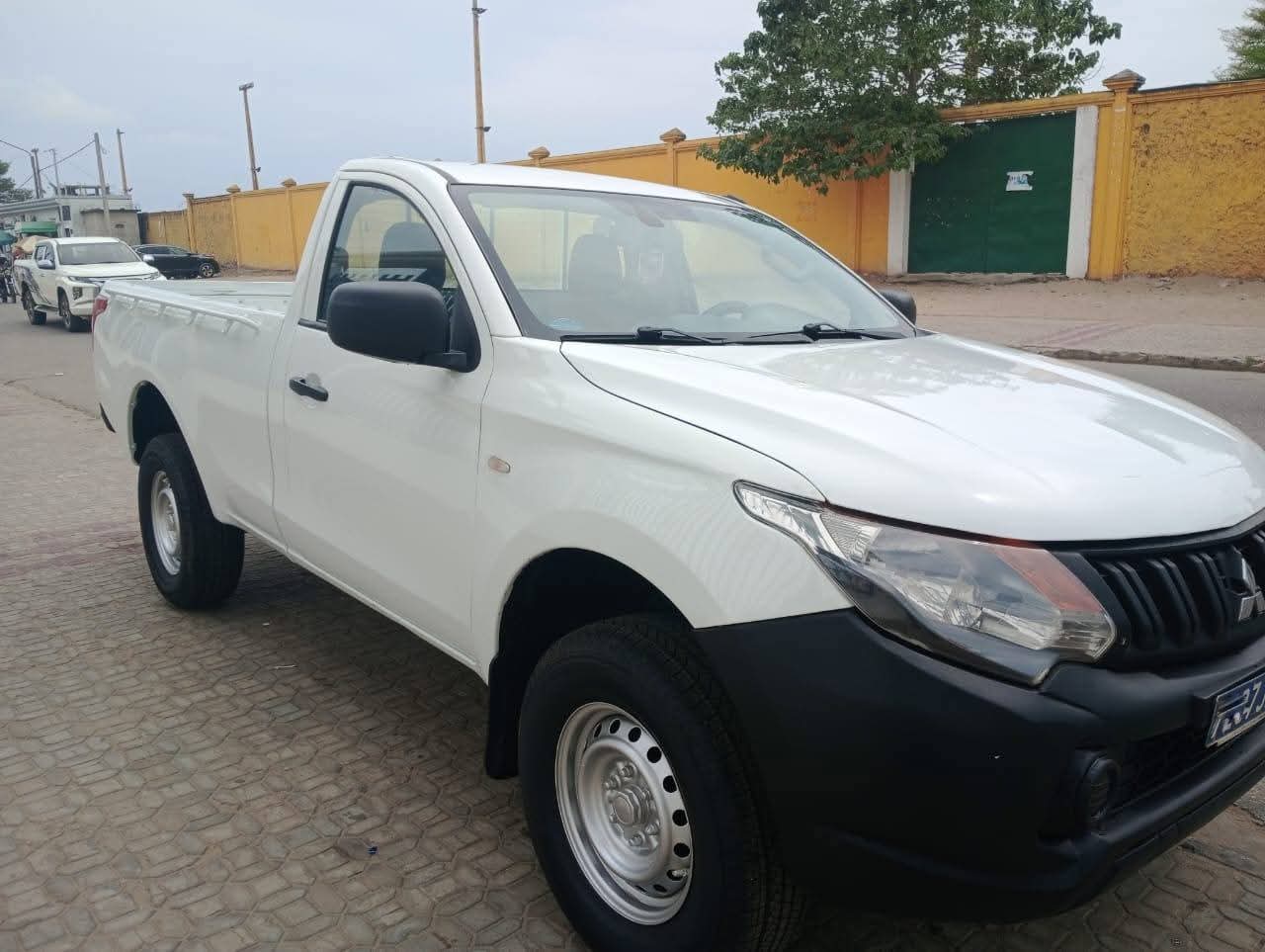 7.500.000F L200 4X4 1 CABINE DE 2019