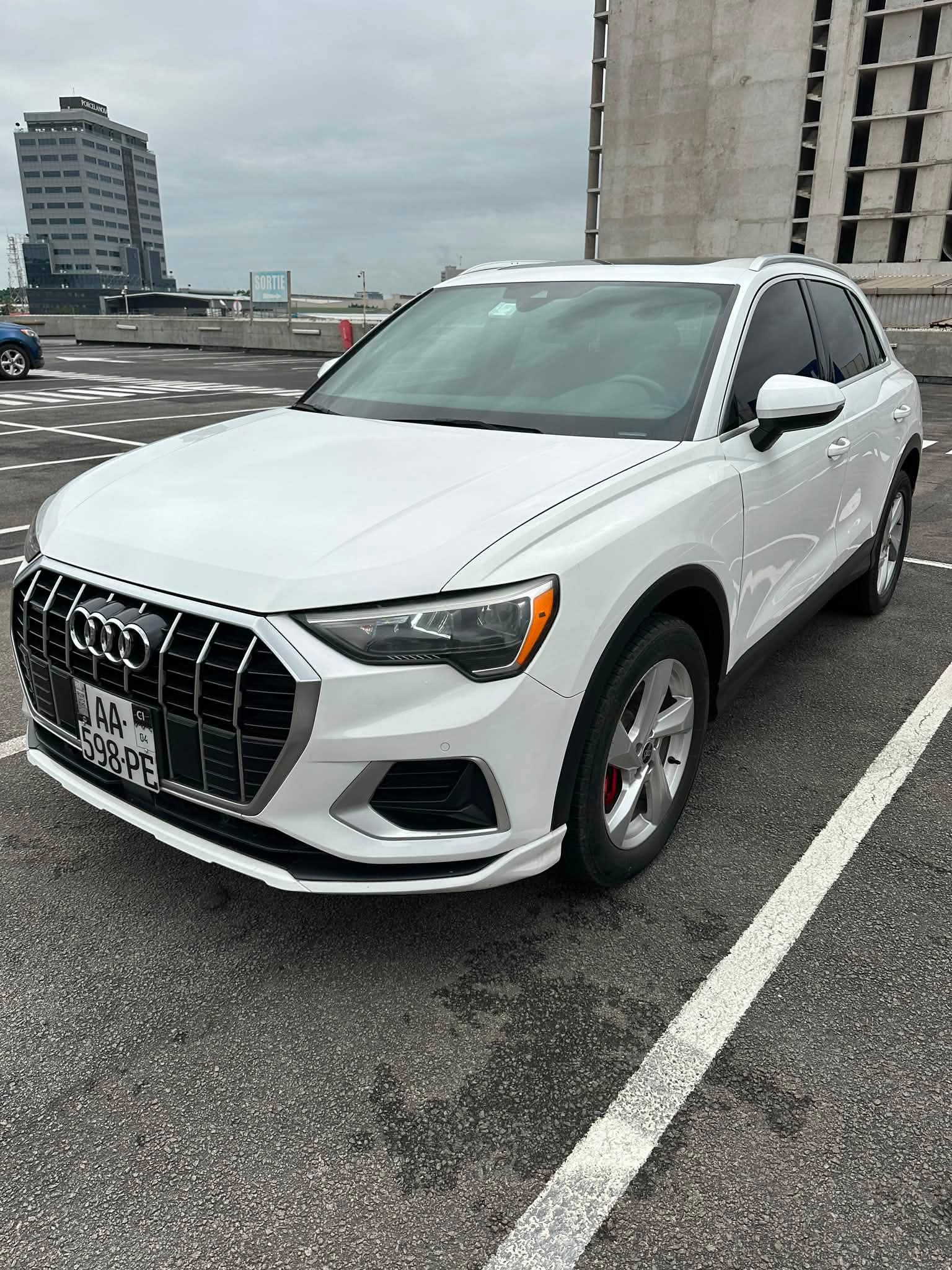 21.000.000F AUDI Q3 FLL DE 2021