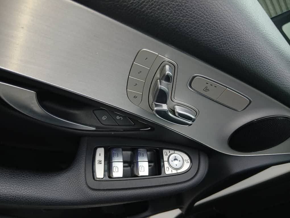 GLC 300 MERCEDES DE 2022 FULL OPTIONS