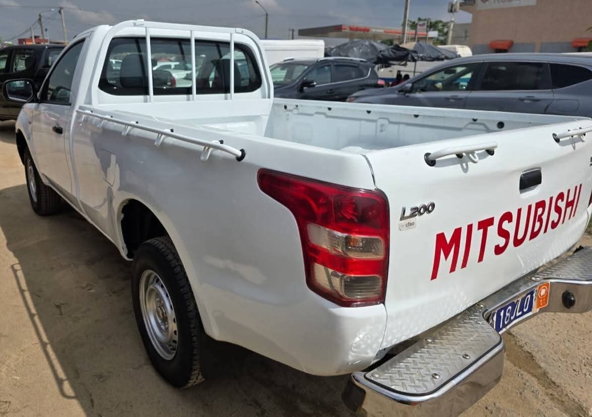 #PRIX : 8.500.000F MITSUBISHI L200 UNE CABINE DE 2019