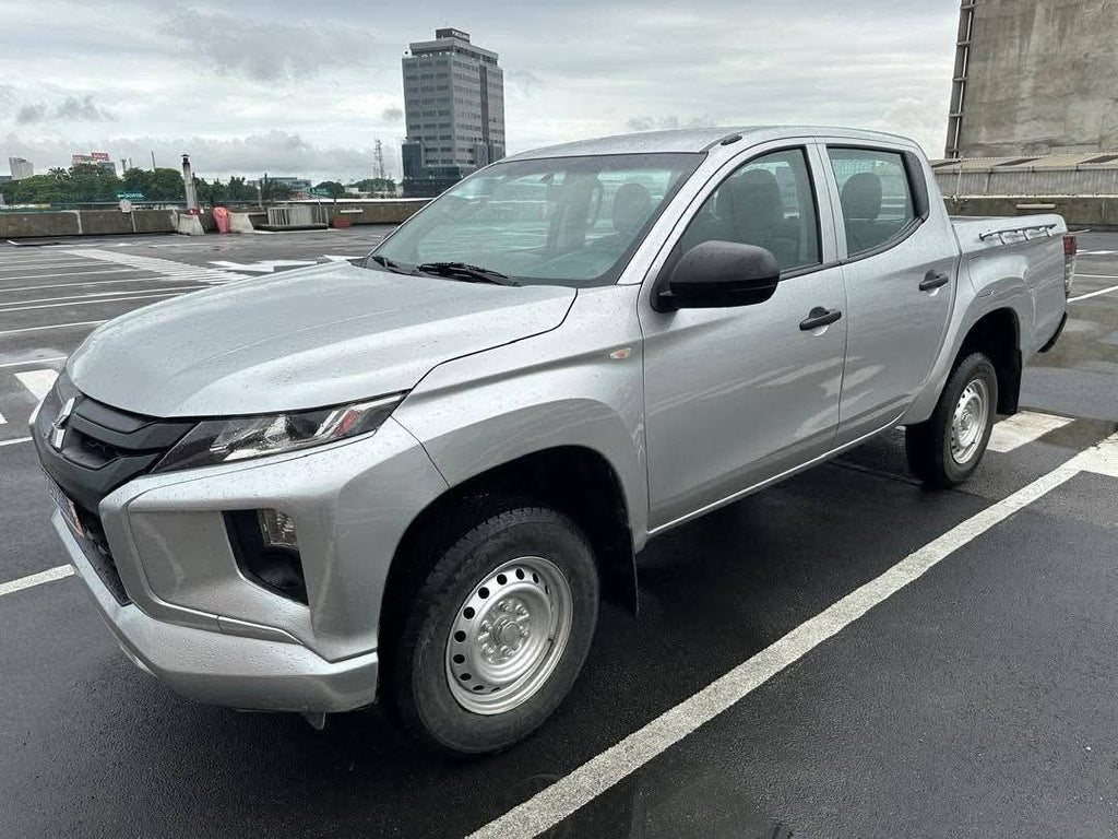 13.500.000F MITSUBISHI L200 4X4 DE 2020