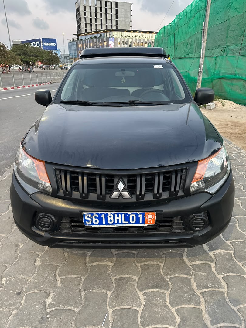 6.700.000F MITSUBISHI L200 UNE CABINE DE 2017