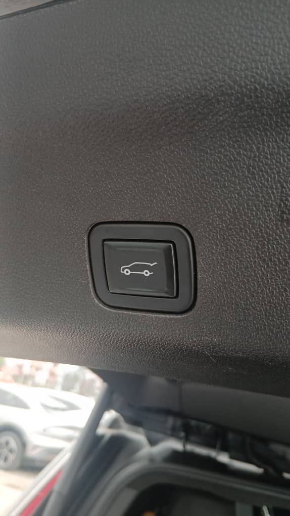 78.000.000F Offre Exclusive -Cadillac Escalade 2023 Full Options – Véhicule d’Exception
