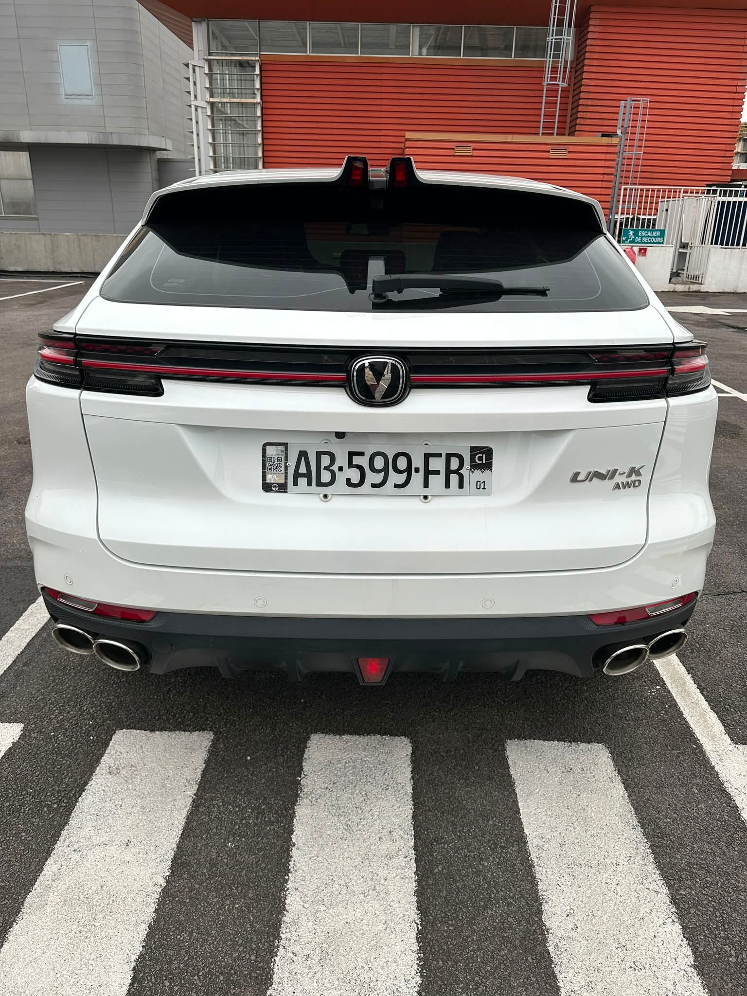 23.000.000F CHANGAN UNI-K 2026 – ULTRA FULL