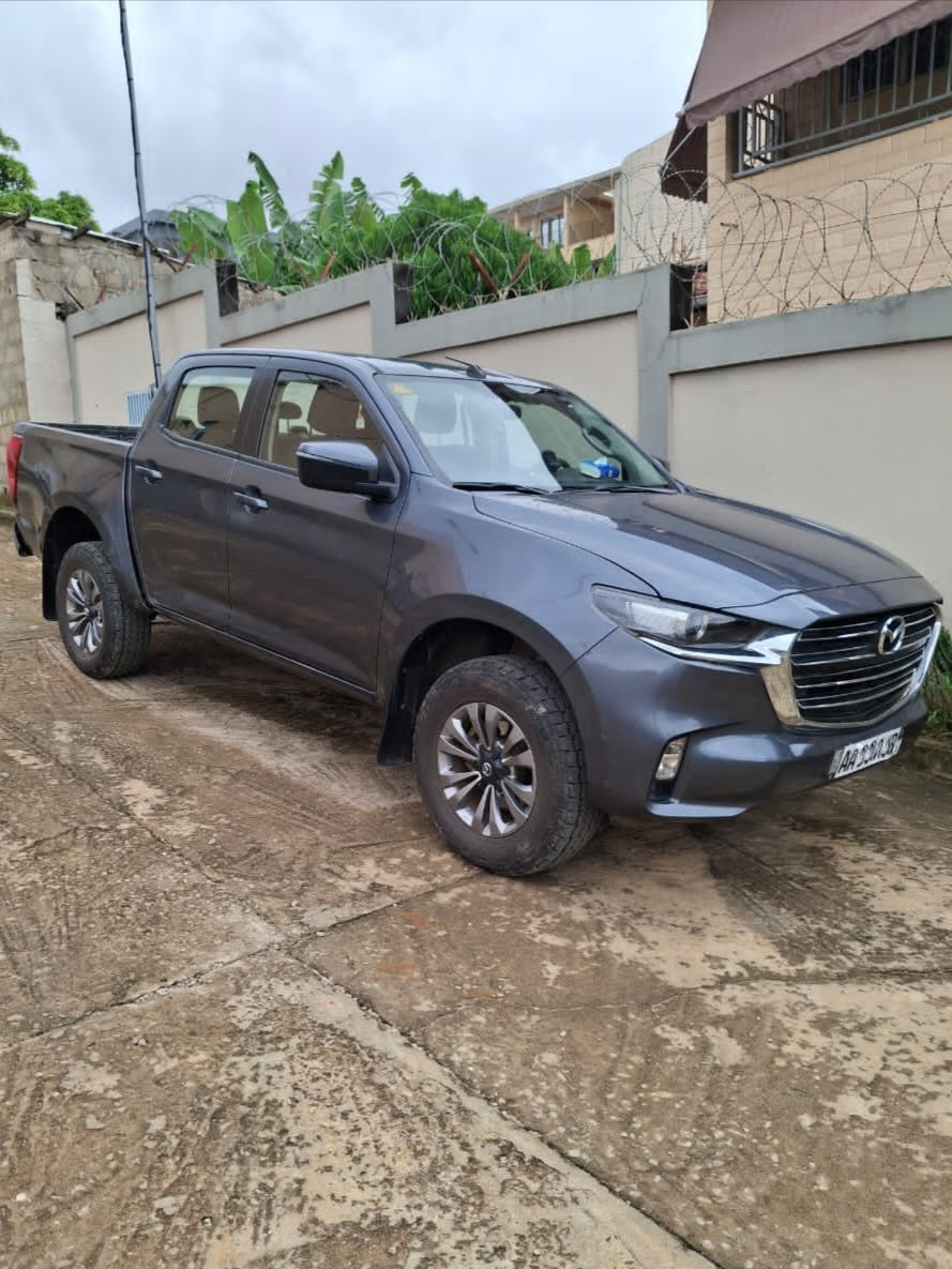 15.500.000F MAZDA BT-50 4X4 DE 2025