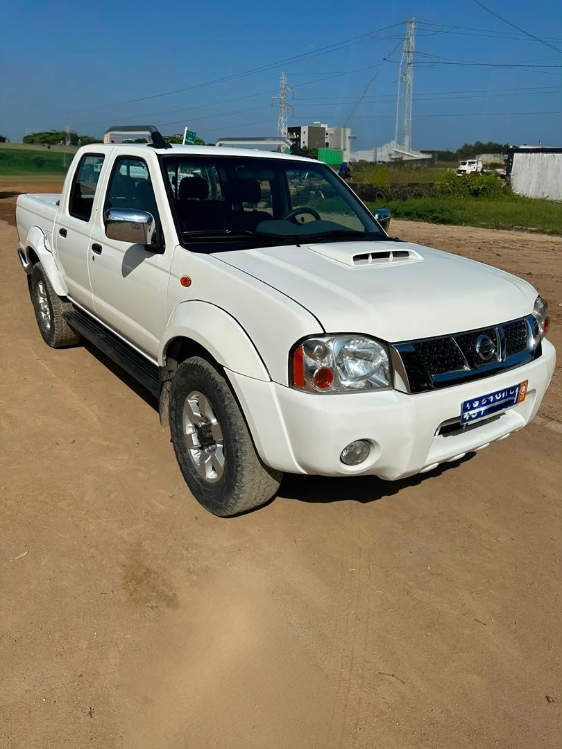 9.500.000F NISSAN HARBODY 4X4 DE 2020