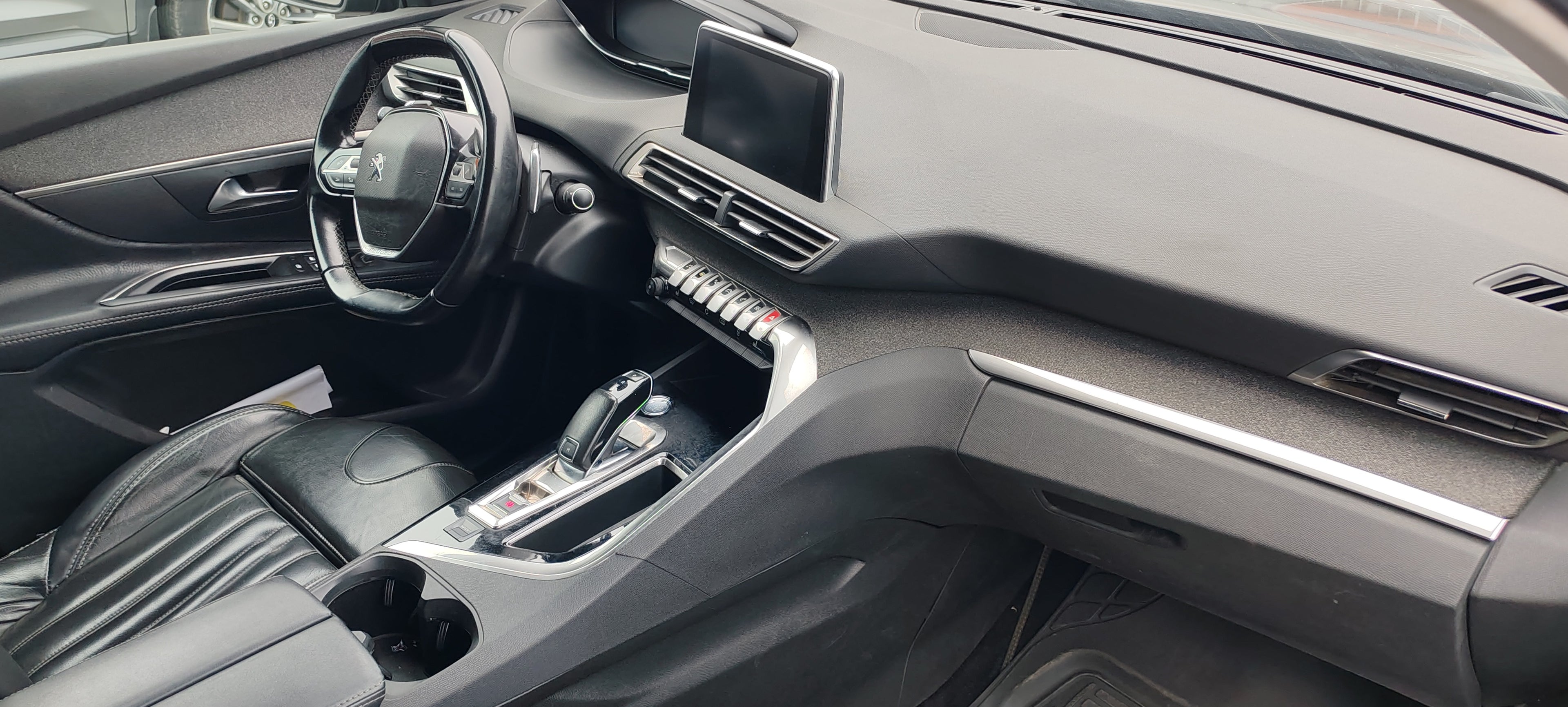 11.000.000F PEUGEOT 3008 DE 2019 MAISON MÈRE