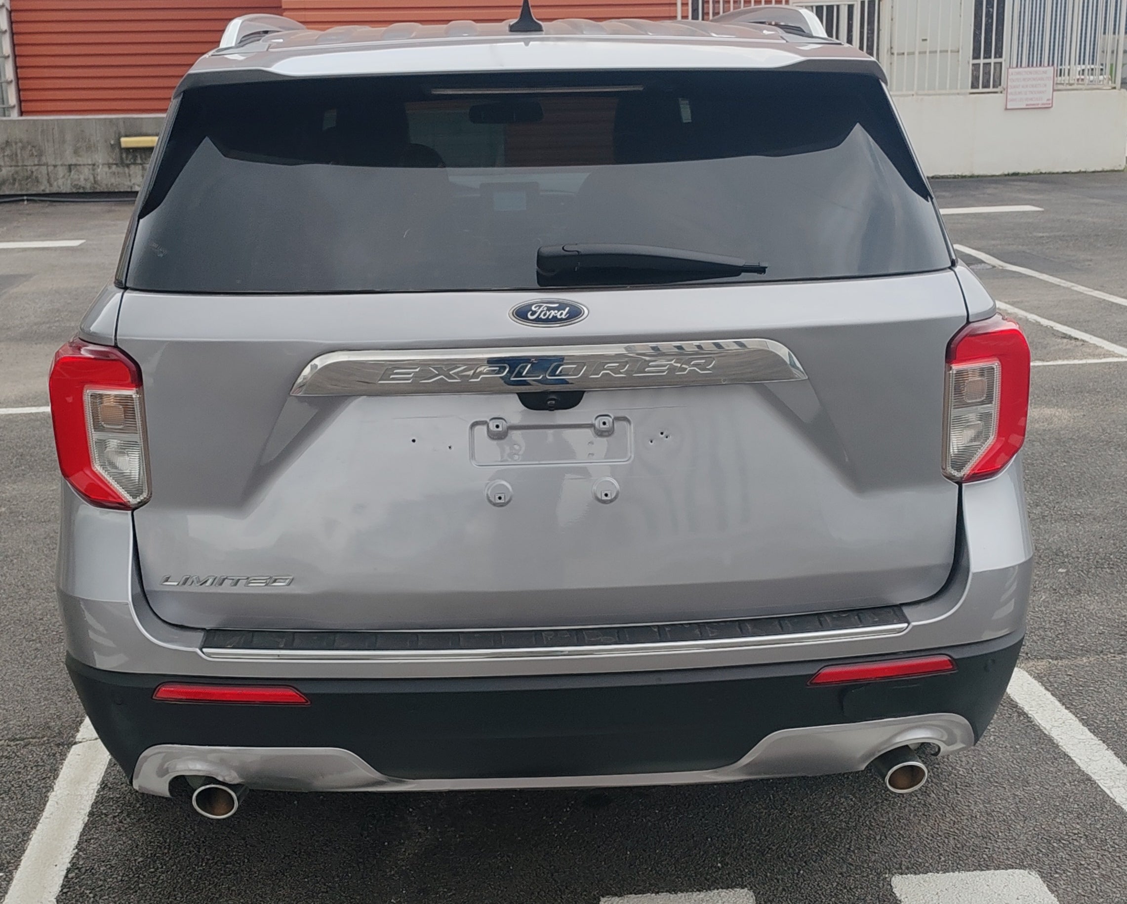13.500.000F FORD EXPLORER LIMITED DE 2021