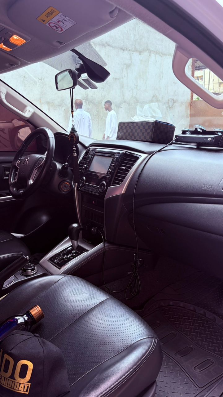 18.500.000F MITSUBISHI L200 4X4 BOITE AUTOMATIQUE DE 2021