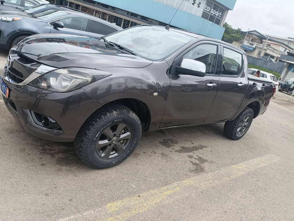 6.500.000F MAZDA BT-50 4X4 DE 2018