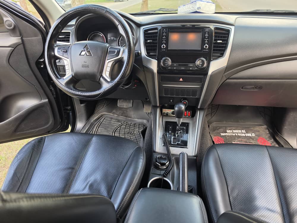19.000.000F MITSUBISHI L200 BOITE AUTOMATIQUE DE 2023
