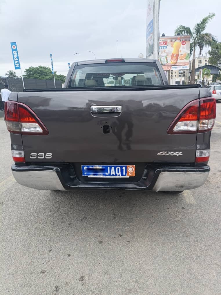 6.500.000F MAZDA BT-50 4X4 DE 2018