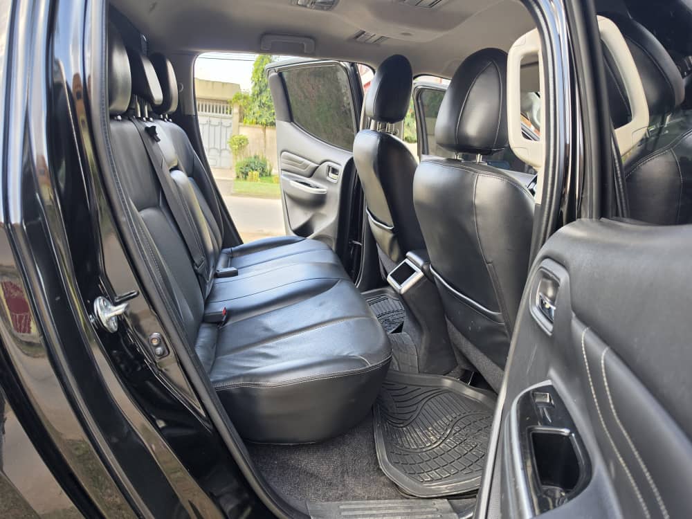 19.000.000F MITSUBISHI L200 BOITE AUTOMATIQUE DE 2023
