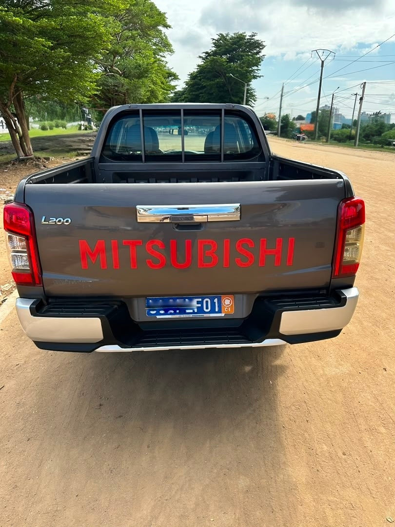 14.500.000F MITSUBISHI L200 4X4 DE 2022