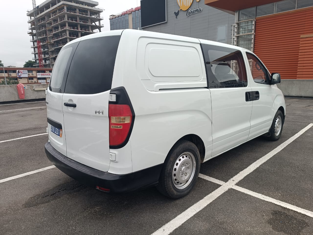 10.500.000F FOURGON HYUNDAI H1 DE 2020