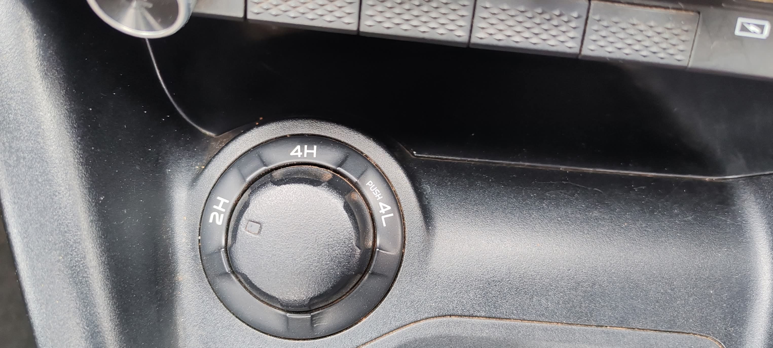 11.500.000F PEUGEOT LANDTREK DE 2023