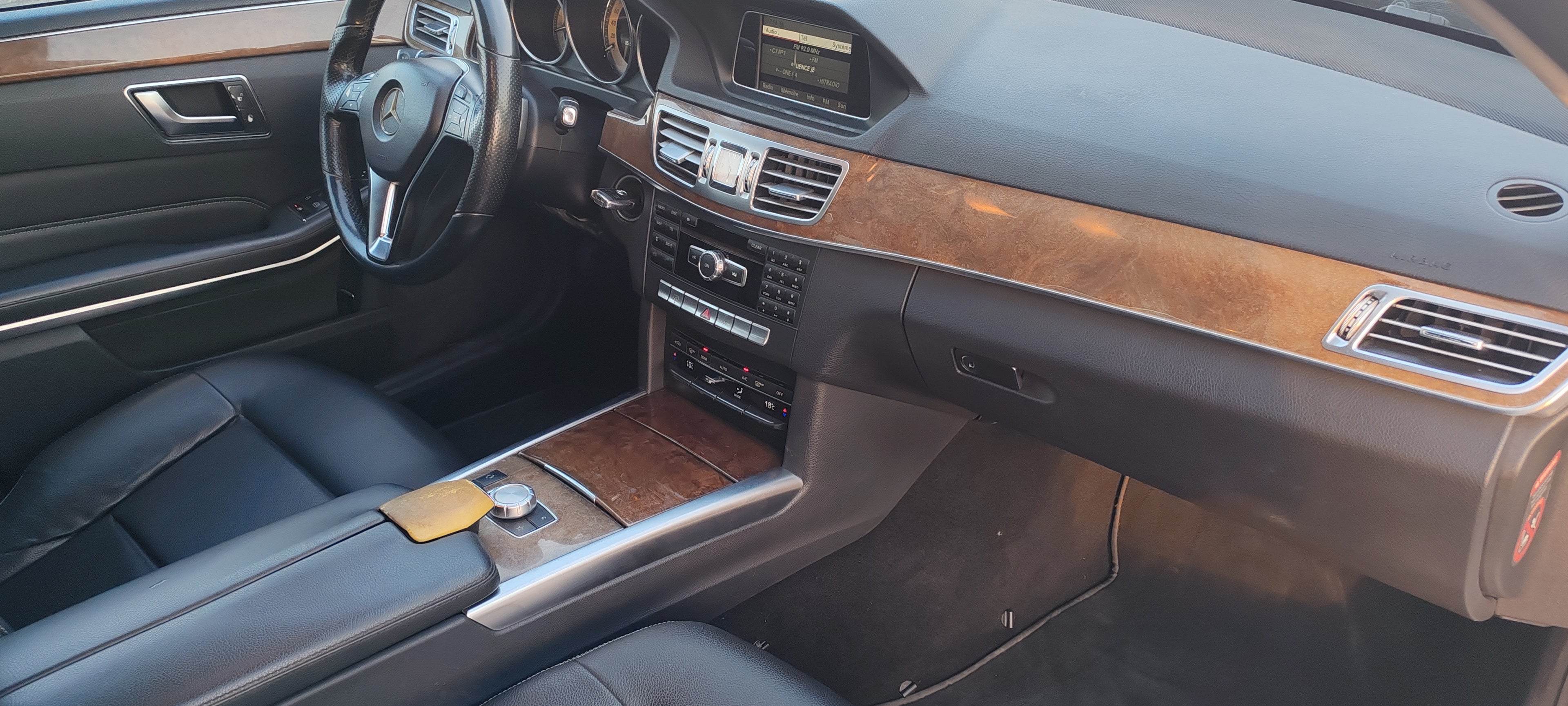 11.500.000F MERCEDES E200 DE 2015