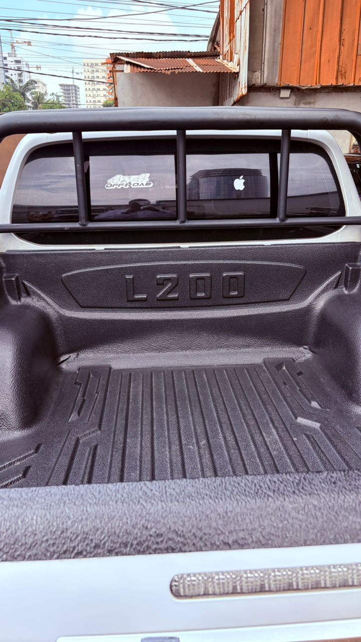 18.500.000F MITSUBISHI L200 4X4 BOITE AUTOMATIQUE DE 2021