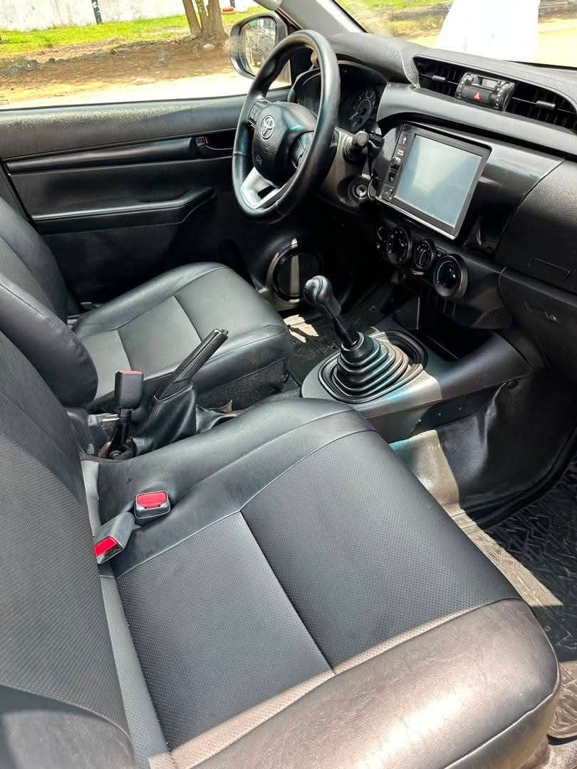 19.500.000F TOYOTA HILUX 4X4 DE 2024