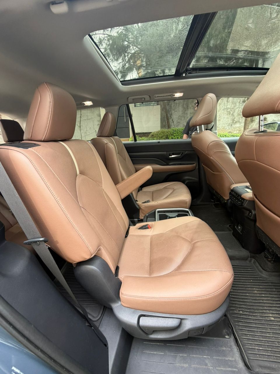 49.000.000F TOYOTA GRAND HIGHLANDER PLATINUM DE 2025