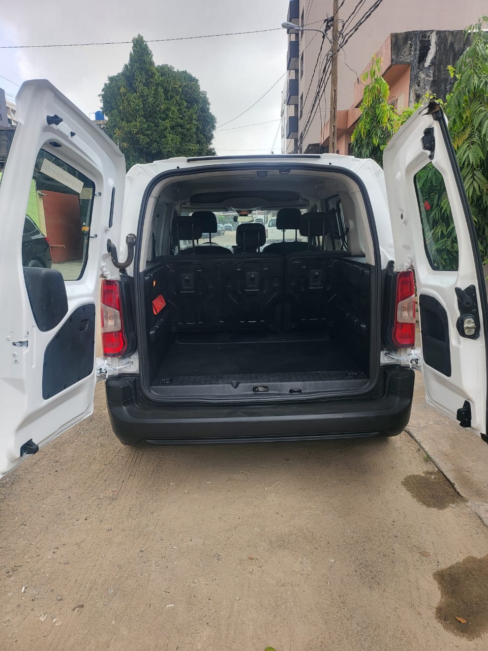 8.700.000F CITROËN BERLINGO DE 2022