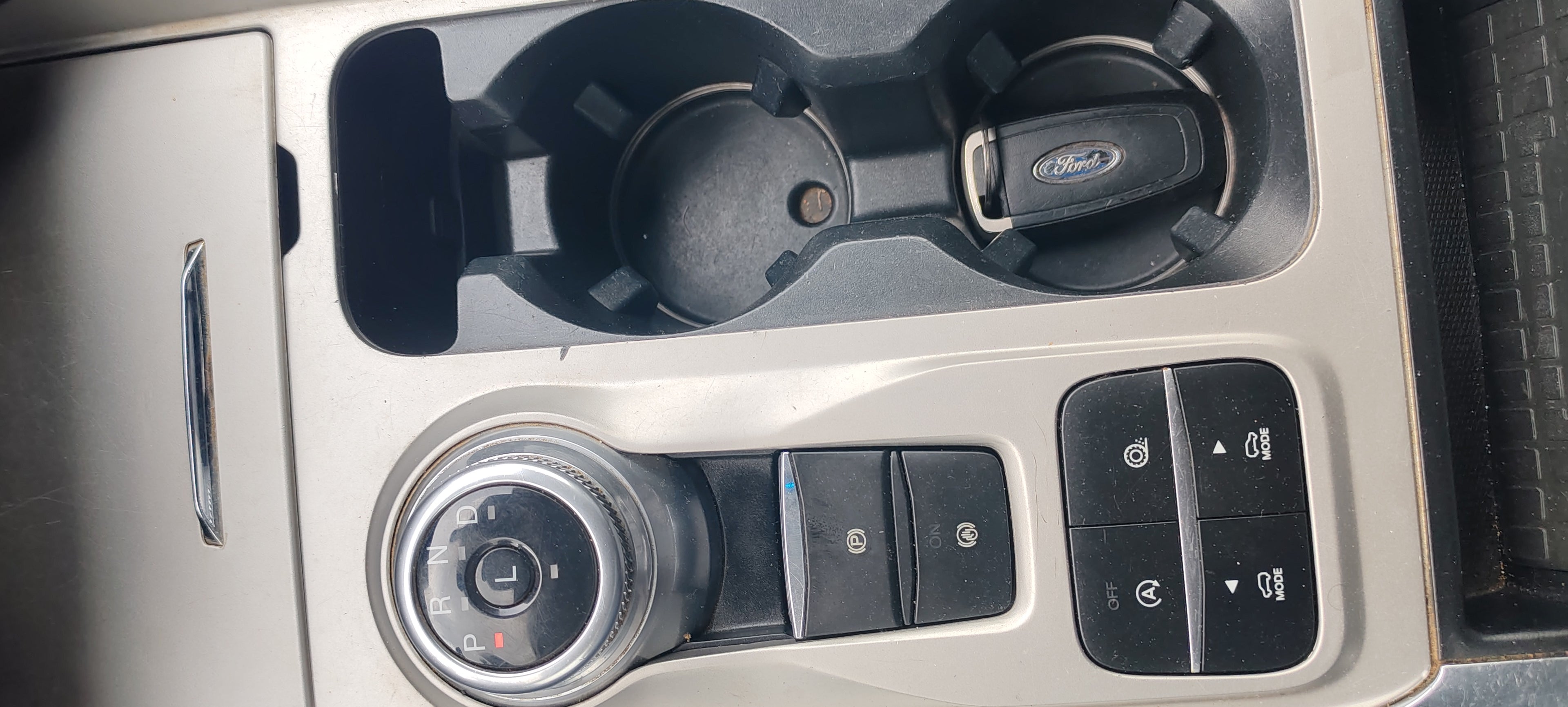 13.500.000F FORD EXPLORER LIMITED DE 2021