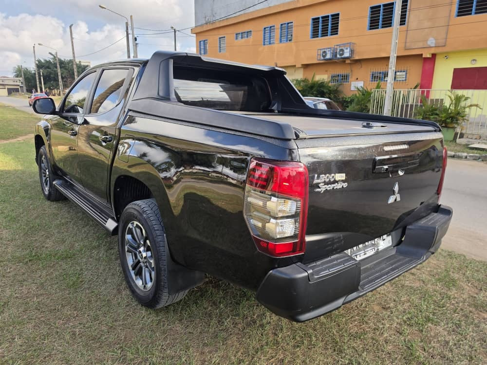 19.000.000F MITSUBISHI L200 BOITE AUTOMATIQUE DE 2023