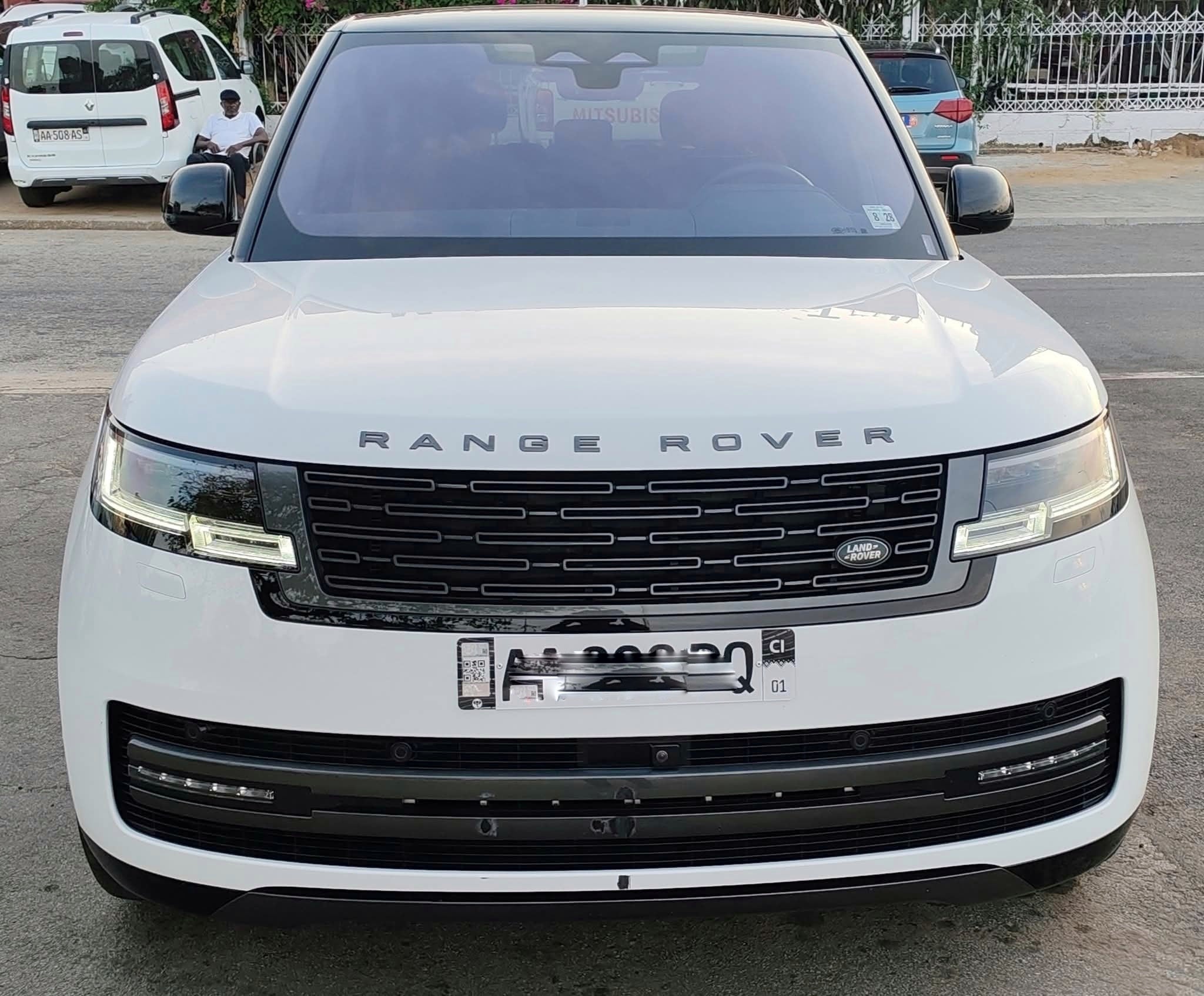 RANGE-ROVER VOGUE LIMOUSINE DE 07/2024 FULL OPTIONS