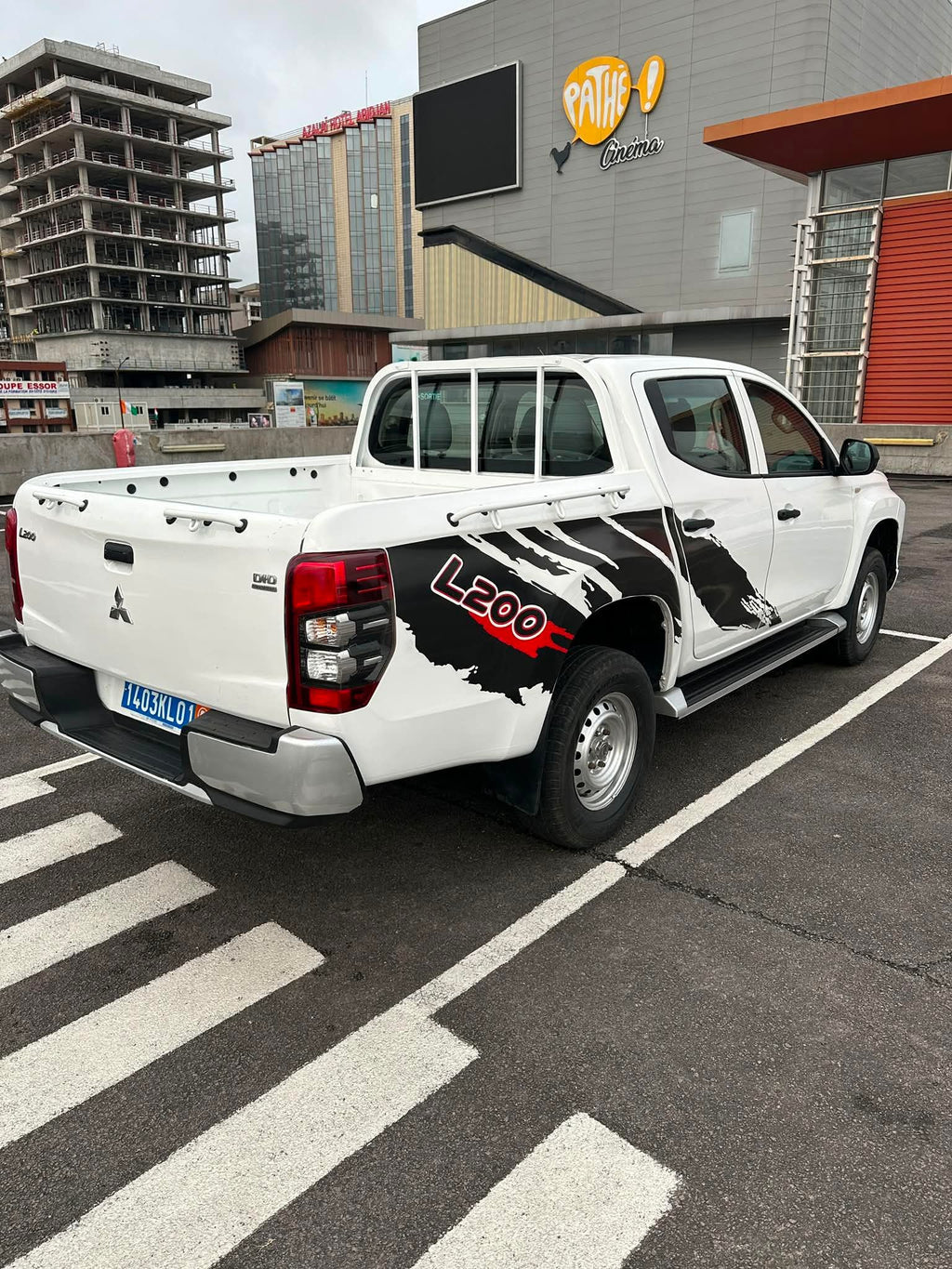 13.500.000F MITSUBISHI L200 4X4 DE 2021