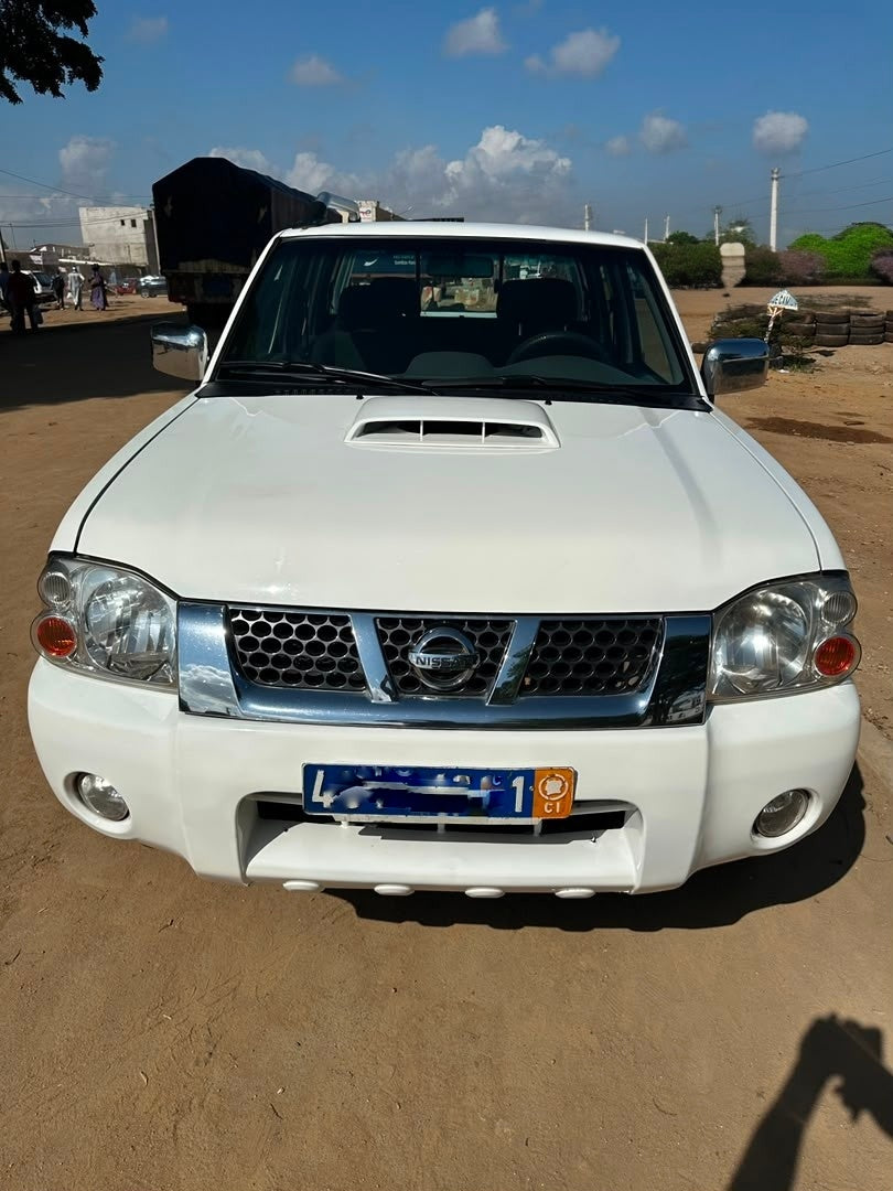 9.500.000F NISSAN HARBODY 4X4 DE 2020