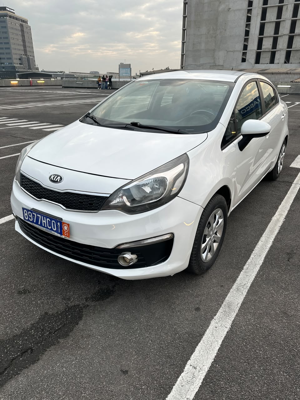 4.700.000F KIA RIO BOÎTE MANUELLE DE 2017