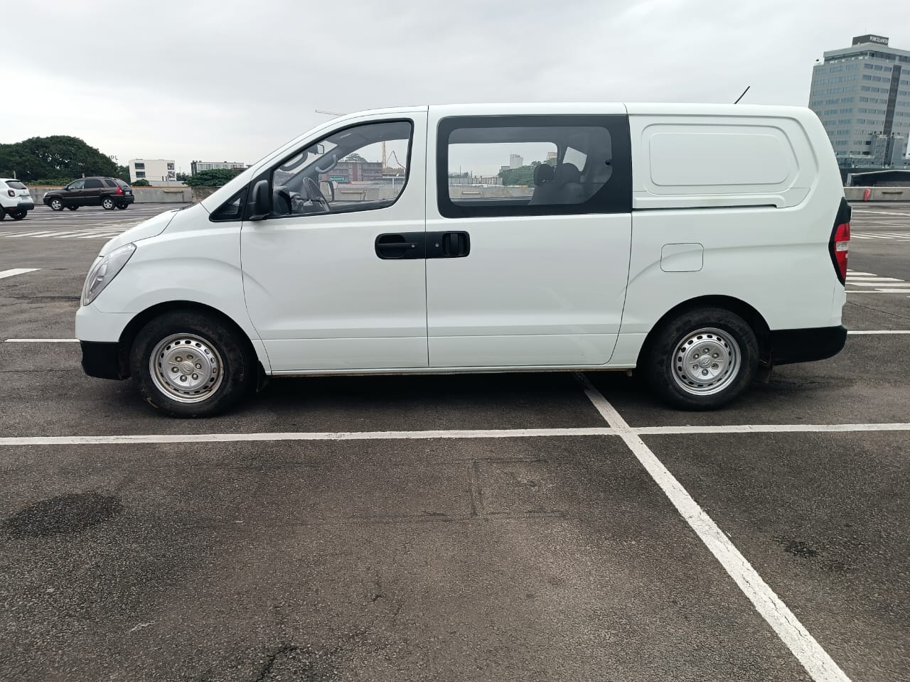 10.500.000F FOURGON HYUNDAI H1 DE 2020