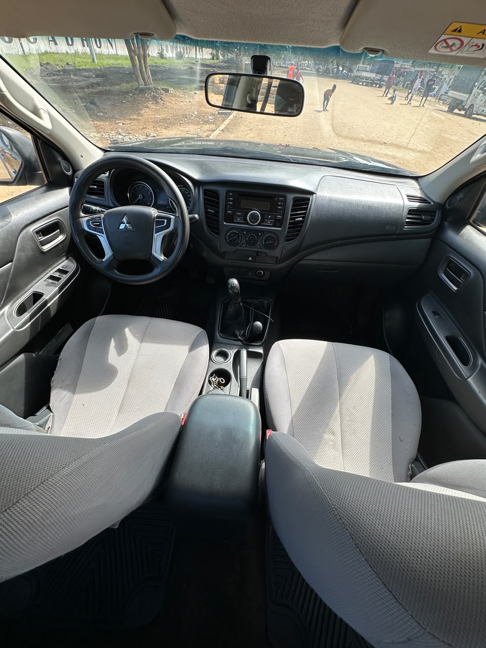 14.500.000F MITSUBISHI L200 ESSENCE 4X4 DE 2022