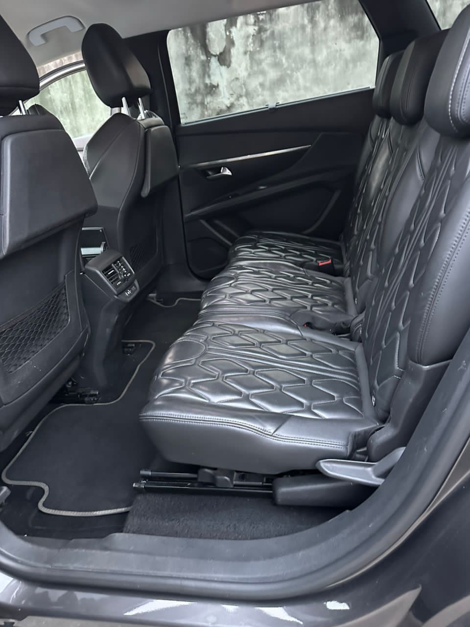 14.500.000F PEUGEOT 5008 DE 2022 MAISON MÈRE.