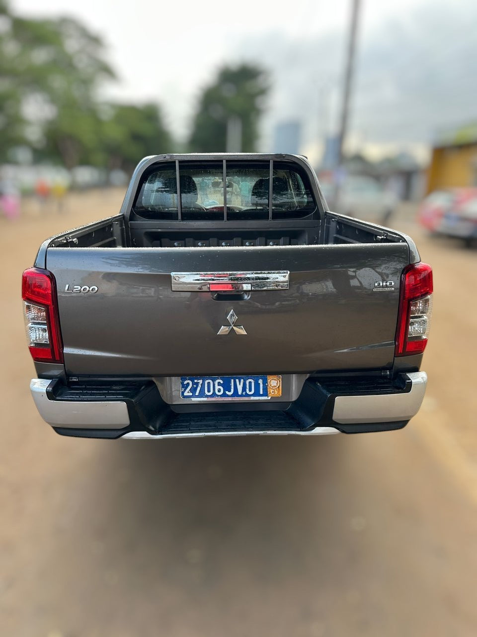 14.000.000F MITSUBISHI L200 4X4 DE 2020