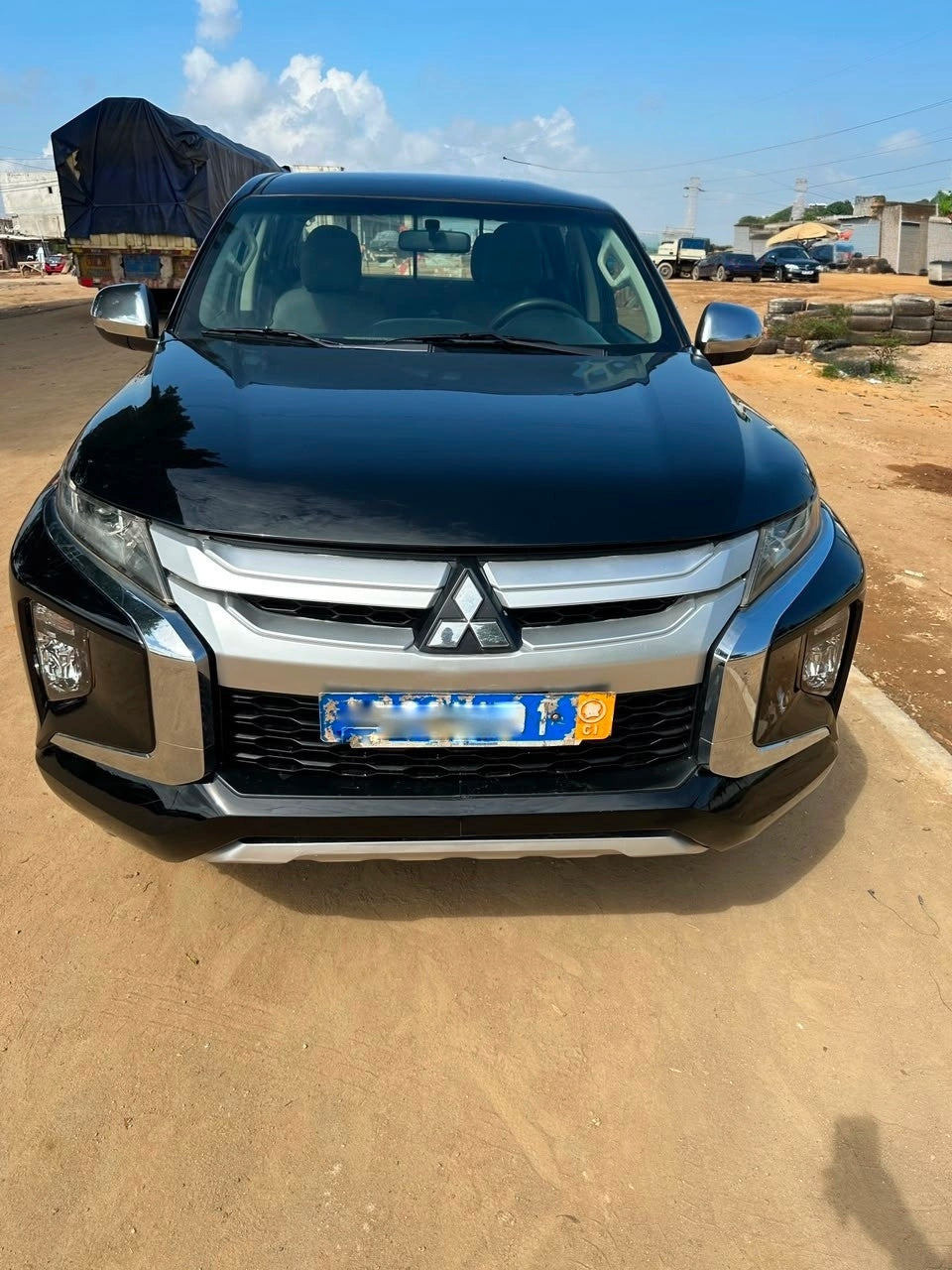 14.500.000F MITSUBISHI L200 ESSENCE 4X4 DE 2022