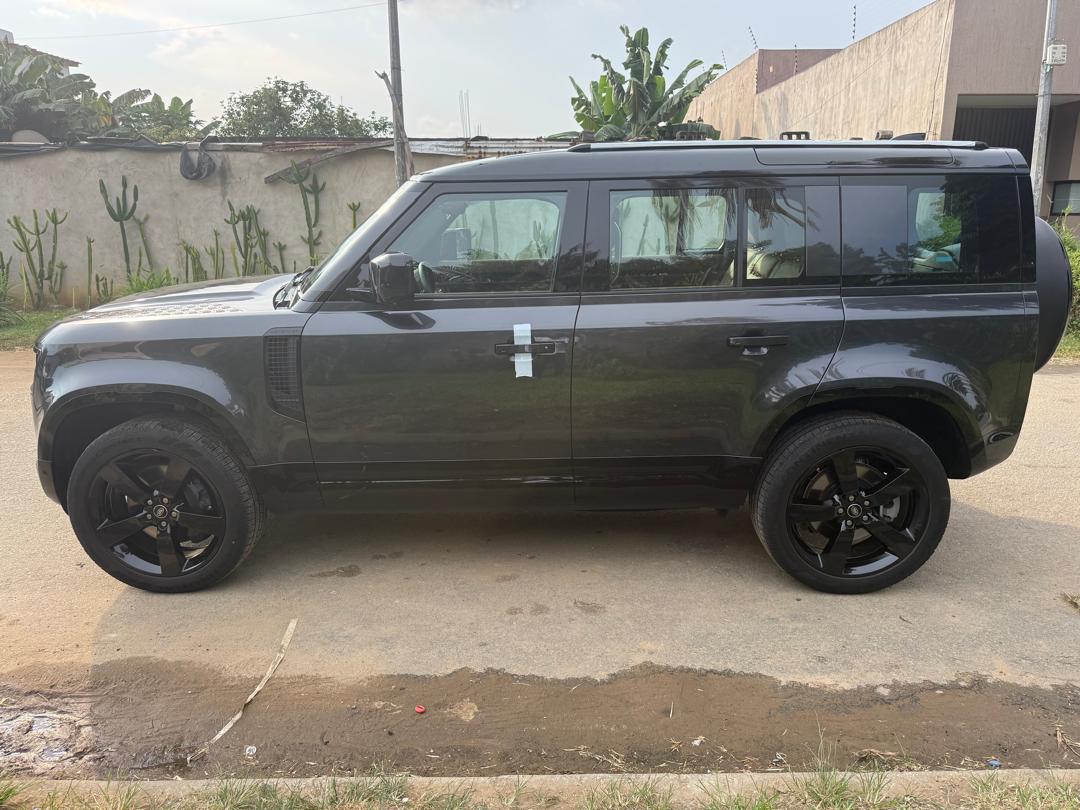 #RANGE-ROVER DEFENDER FULL OPTIONS DE 2025 LUXE PREMIUM