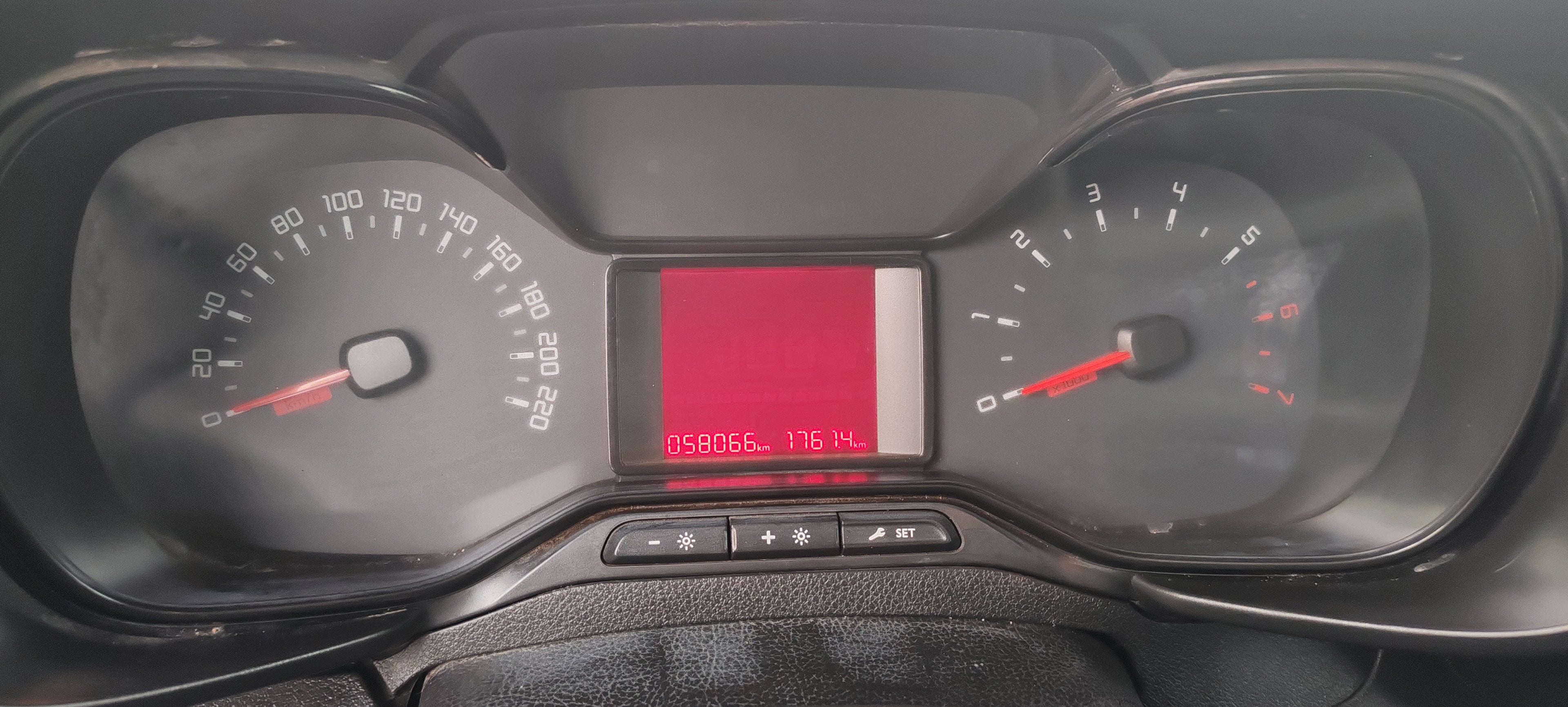 7.800.000F CITROEN BERLINGO DE 2021