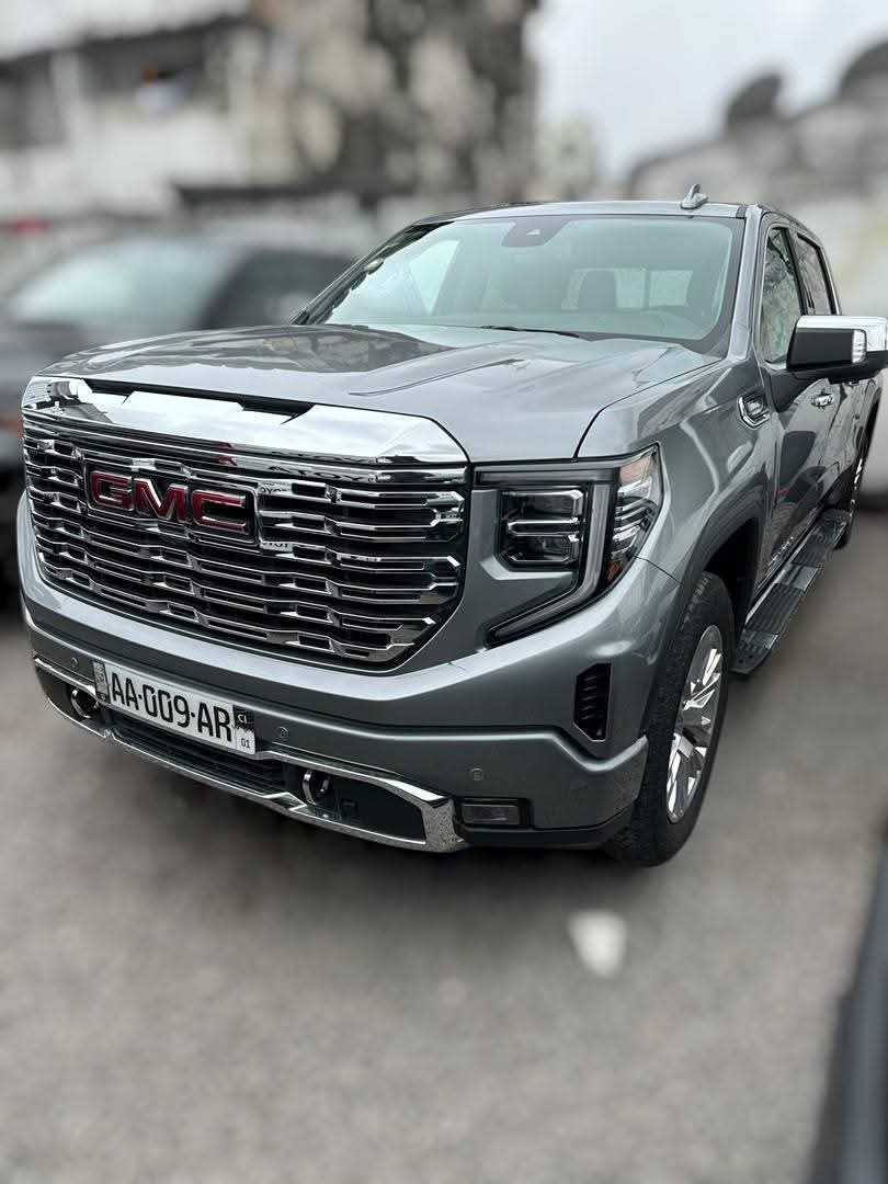 39.000.000F GMC DENALI SIERRA FULL DE 2024
